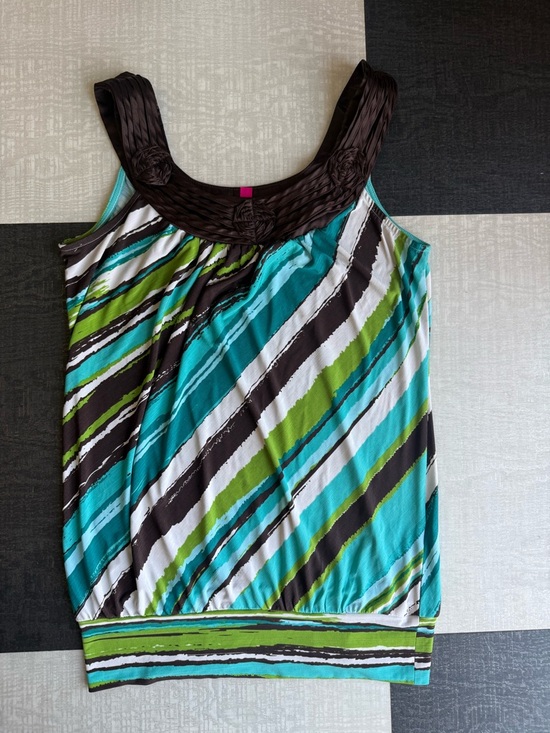 The Unbranded Brand Tops - Y2K banded waist tank with rosettes satin 2000s Miami wine mom